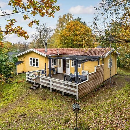 3 Bedroom Cozy Home In Børkop Eksteriør bilde