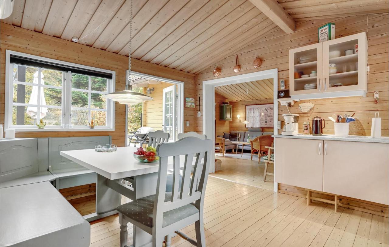 3 Bedroom Cozy Home In Børkop Eksteriør bilde